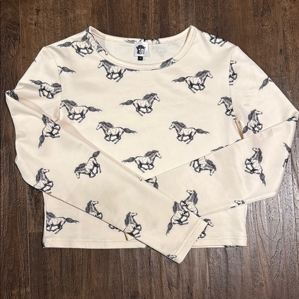 HORSE SILKY SOFT LONG SLEEVE BABY TEE